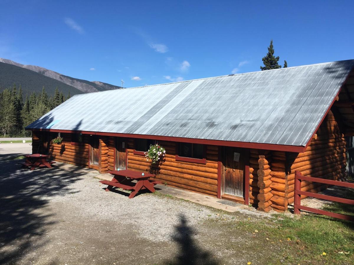 Double G Service Muncho Lake Extérieur photo