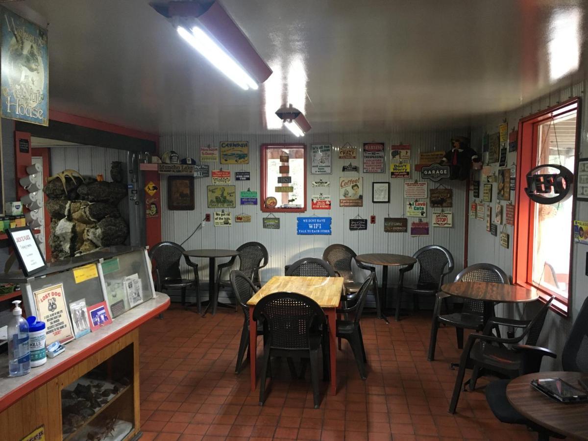 Double G Service Muncho Lake Extérieur photo